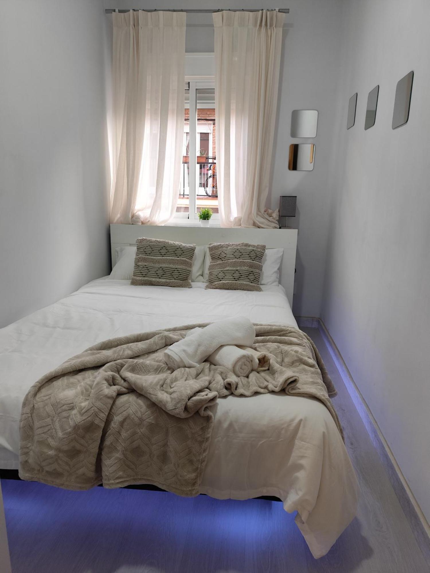 Cozy Apartment In The Heart Of Madrid Ngoại thất bức ảnh